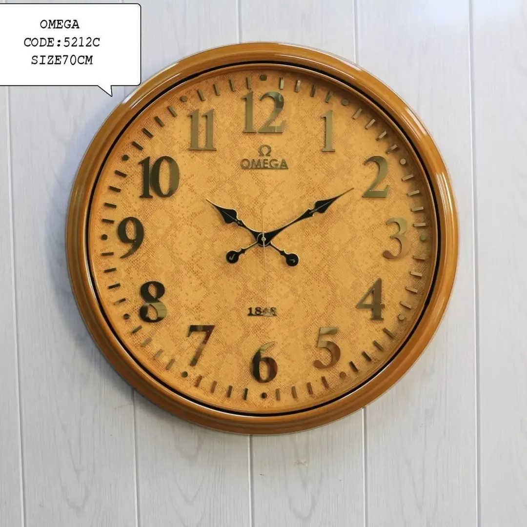 ساعت دیواری مدل OMEGA طرح چوب و چرم